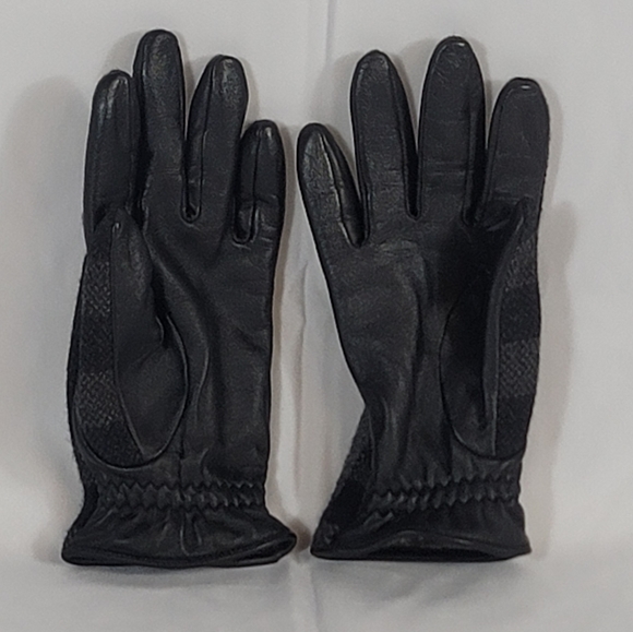 SOLD Burberry Charcoal and Black Leather Check Gloves Size M/L - Picture 2 of 9